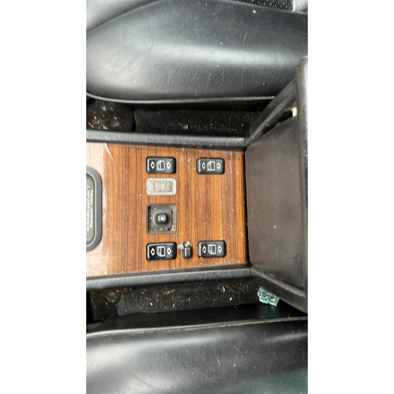 Custode arriere droit MERCEDES 300 C124 Photo n°13