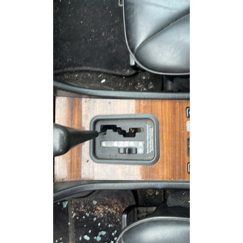 Custode arriere droit MERCEDES 300 C124 Photo n°15