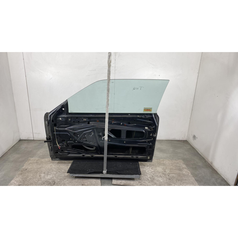 Porte avant droit MERCEDES 300 C124 Photo n°1