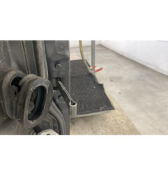 Porte avant droit MERCEDES 300 C124