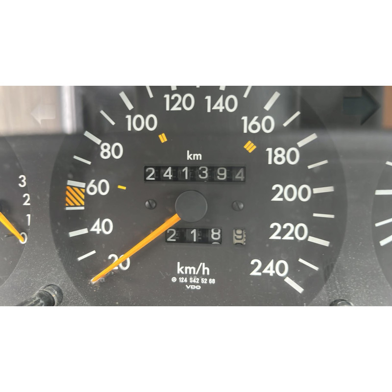 Porte avant droit MERCEDES 300 C124 Photo n°10