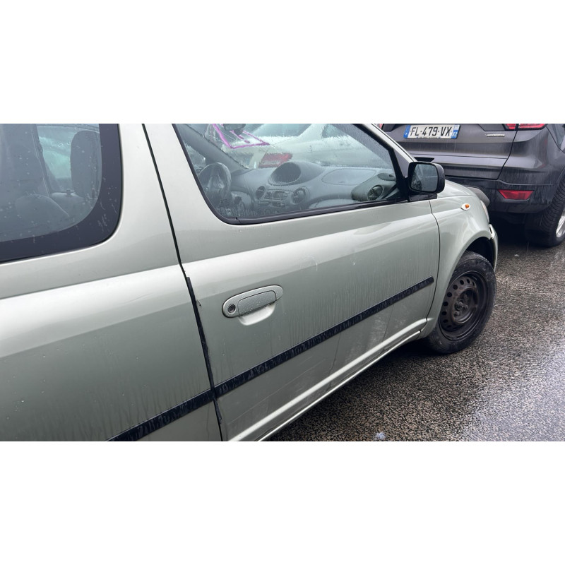 Interrupteur de leve vitre avant droit TOYOTA YARIS 1 Photo n°20