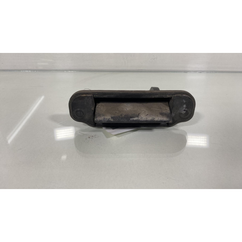 Bouton de coffre MAZDA MPV 2 Photo n°2