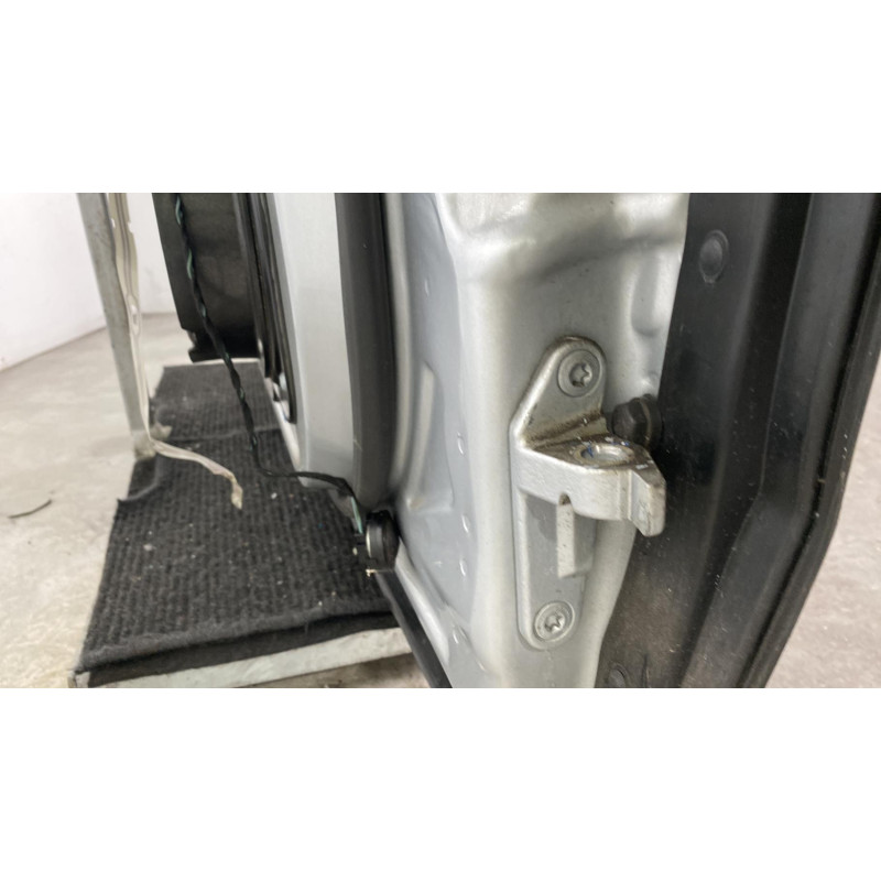 Porte avant gauche MERCEDES CLASSE R 251 Photo n°6