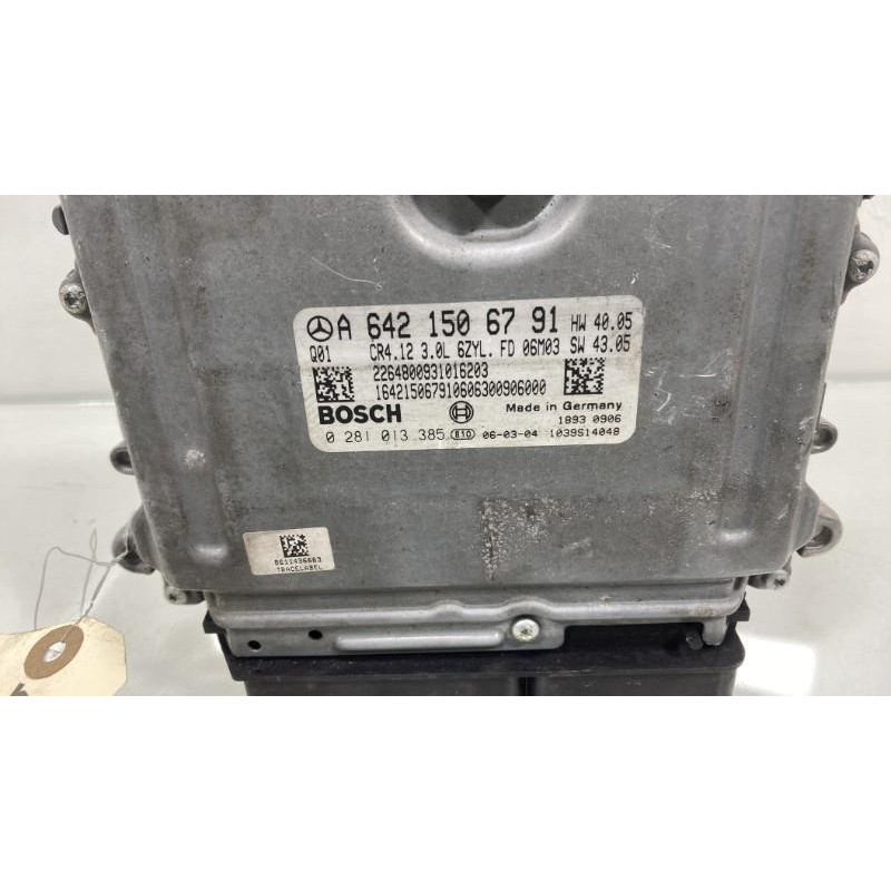 Calculateur moteur MERCEDES CLASSE R 251 Photo n°2