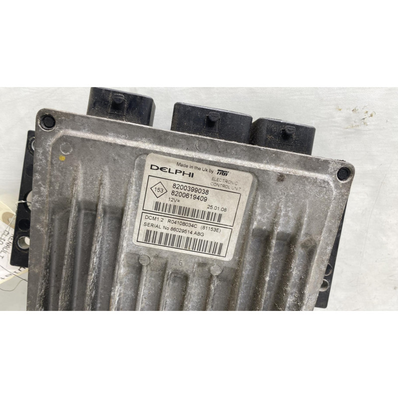 Calculateur moteur RENAULT CLIO 3 Photo n°2