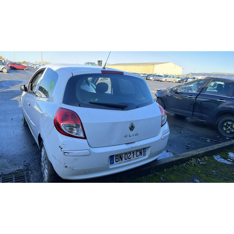 Calculateur moteur RENAULT CLIO 3 Photo n°13