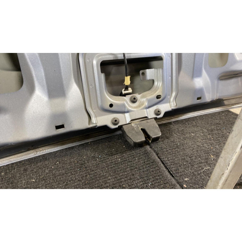Malle/Hayon arriere FORD C-MAX 1 Photo n°3