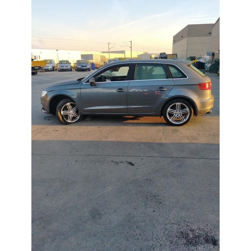 Eclairage de plafonnier AUDI A3 3 Photo n°13