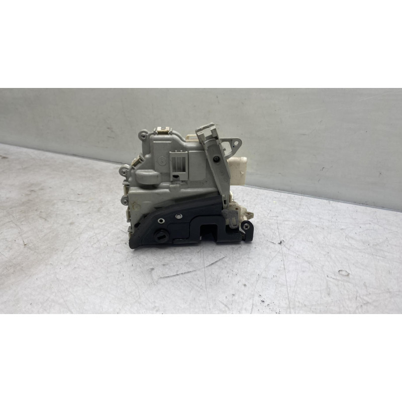 Serrure arriere gauche AUDI A3 3 Photo n°4