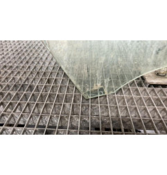 Vitre arriere droit VOLKSWAGEN PASSAT 5 Photo n°1