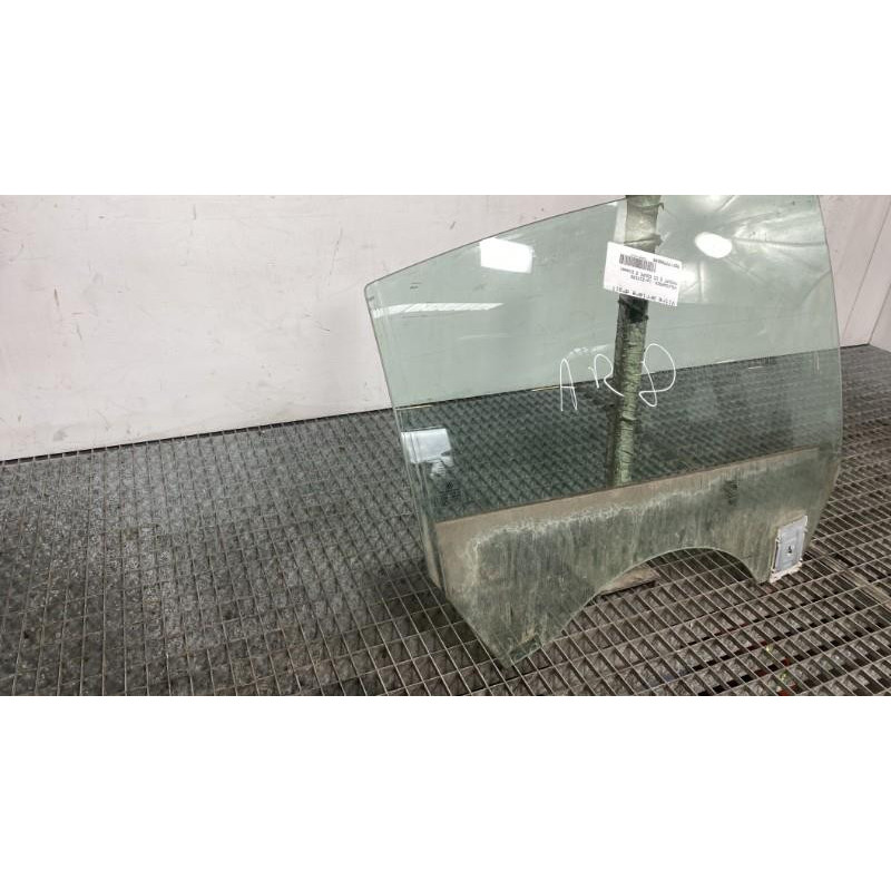 Vitre arriere droit VOLKSWAGEN PASSAT 5 Photo n°5