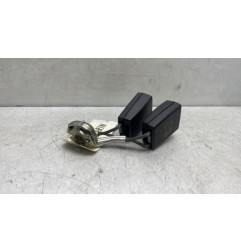 Attache ceinture arriere gauche VOLKSWAGEN PASSAT 5