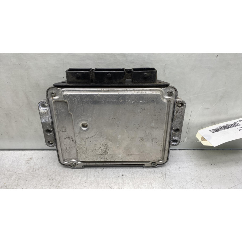 Calculateur moteur FORD FOCUS 2 Photo n°3