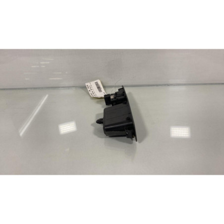 Interrupteur de leve vitre arriere droit NISSAN QASHQAI 1
