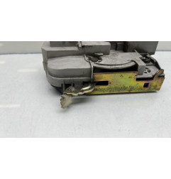Serrure avant droit PEUGEOT 307
