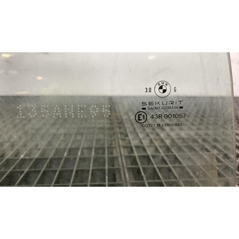 Vitre arriere droit BMW SERIE 3 E36 Photo n°3