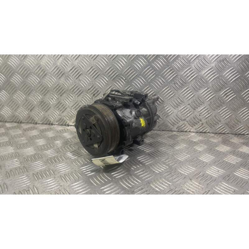 Compresseur clim FORD FOCUS 2 Photo n°3