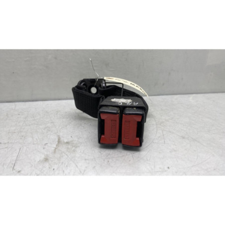 Attache ceinture arriere gauche RENAULT MEGANE 1 Photo n°1
