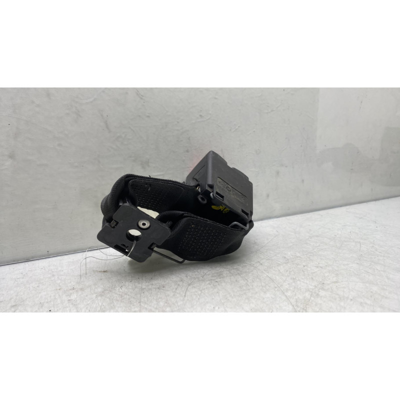 Attache ceinture arriere gauche RENAULT MEGANE 1 Photo n°2