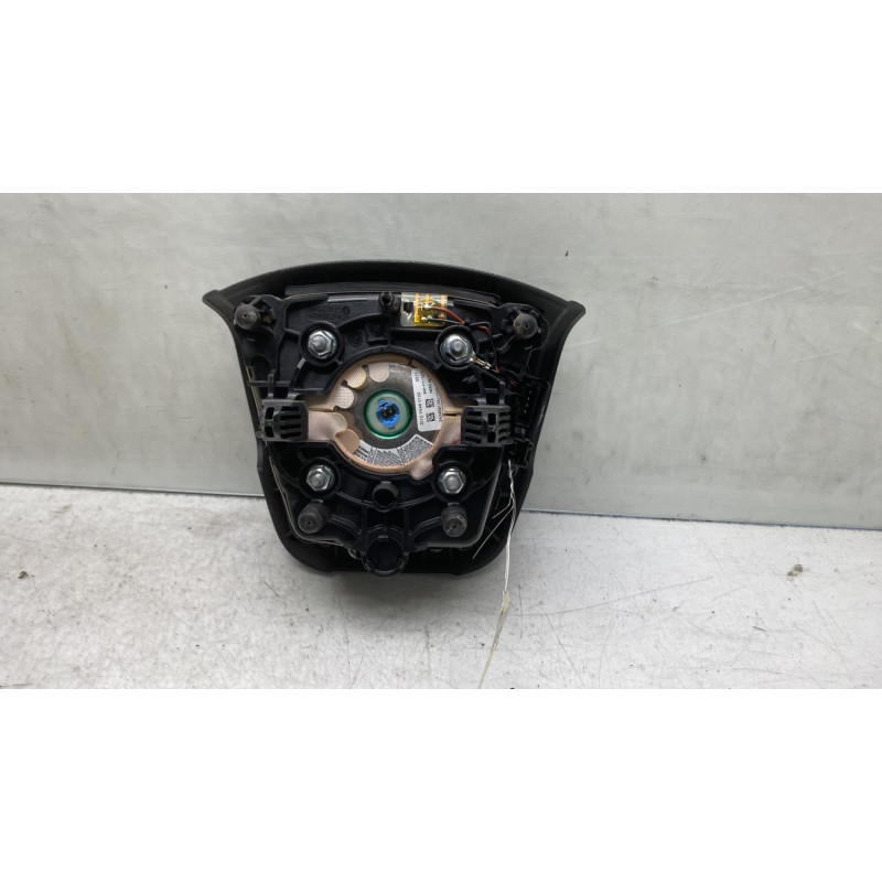 Air bag conducteur PEUGEOT 508 1 SW Photo n°2