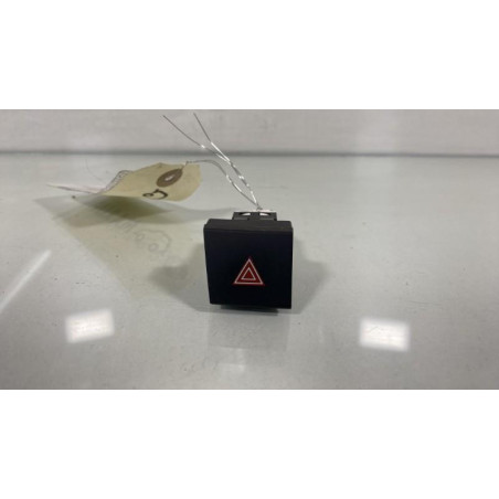 Bouton de warning PEUGEOT 508 1 SW