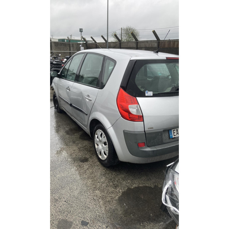 Boitier UCH RENAULT SCENIC 2 Photo n°4