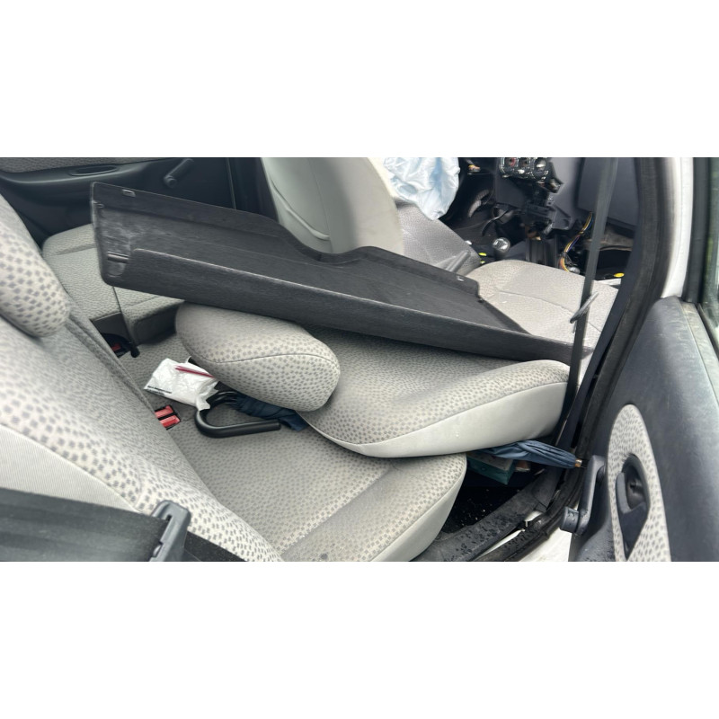 Pare boue arriere gauche RENAULT CLIO 2 Photo n°8