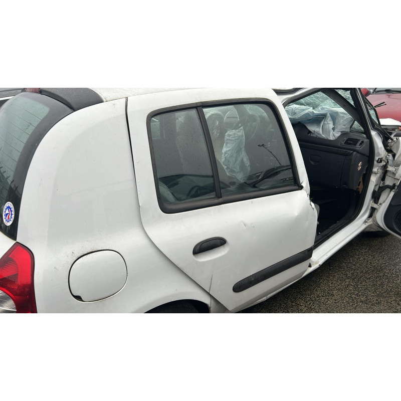 Pare boue arriere gauche RENAULT CLIO 2 Photo n°13