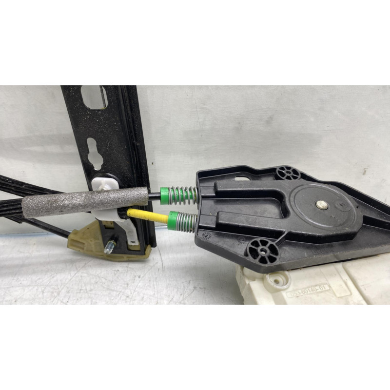 Leve vitre electrique avant droit AUDI A1 1 Photo n°5