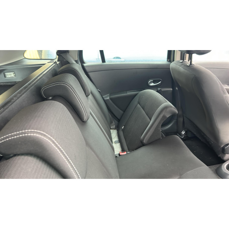 Pare boue arriere droit RENAULT CLIO 3 Photo n°7