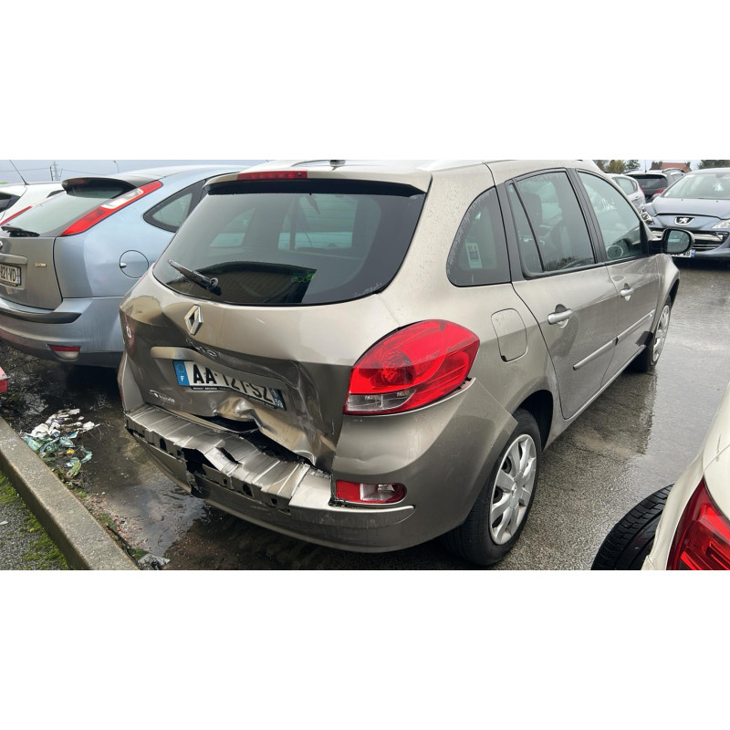 Pare boue arriere droit RENAULT CLIO 3 Photo n°9