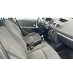 Pare boue arriere gauche RENAULT CLIO 3
