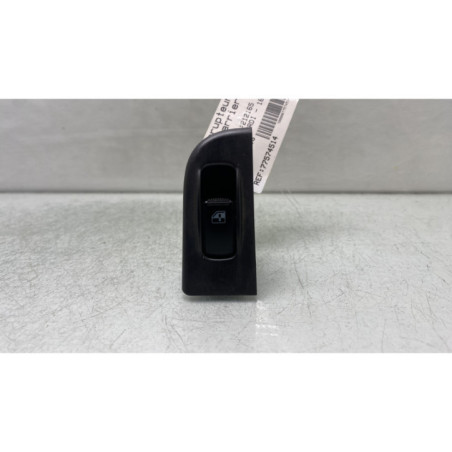 Interrupteur de leve vitre arriere droit HYUNDAI TRAJET Photo n°1