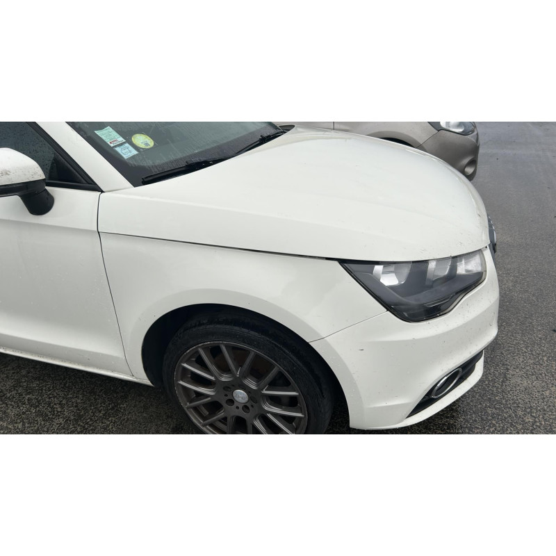 Verin de coffre AUDI A1 1 Photo n°12