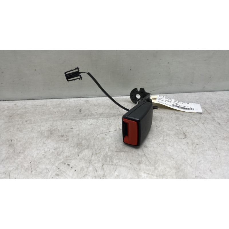 Attache ceinture arriere droit AUDI A1 1 Photo n°4
