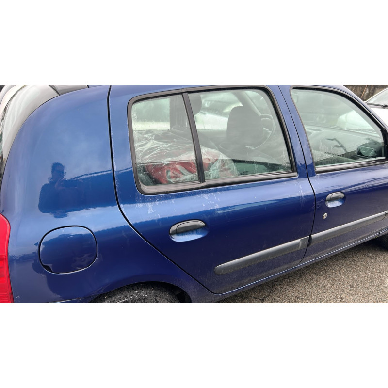 Pare choc avant RENAULT CLIO 2 Photo n°15
