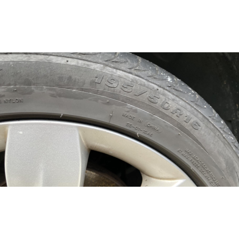 Poignee interieur arriere gauche RENAULT CLIO 3 Photo n°8