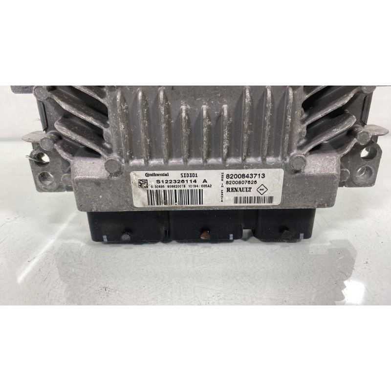 Calculateur moteur RENAULT CLIO 3 Photo n°1