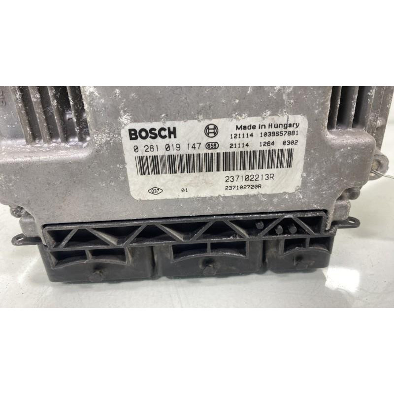Calculateur moteur DACIA DOKKER Photo n°1