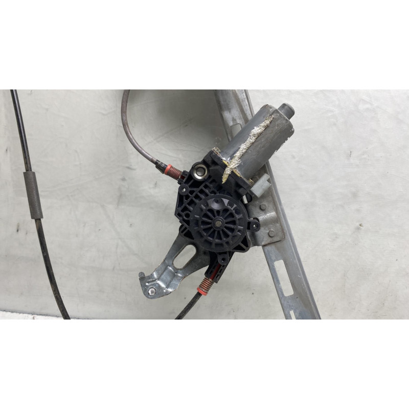 Leve vitre electrique avant droit PEUGEOT 206 Photo n°6