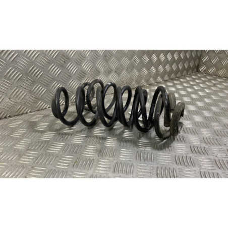 Ressort de suspension arriere droit PEUGEOT 3008 1 Photo n°1