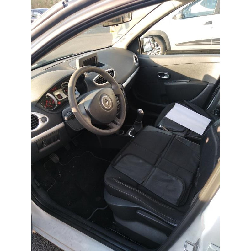 Poignee interieur arriere gauche RENAULT CLIO 3 Photo n°4