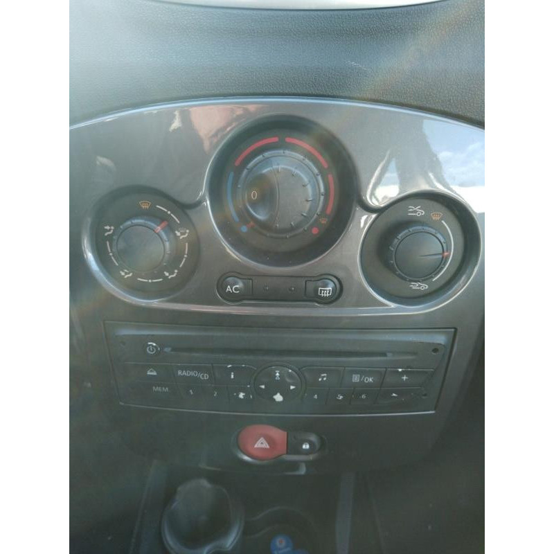 Poignee interieur arriere gauche RENAULT CLIO 3 Photo n°8
