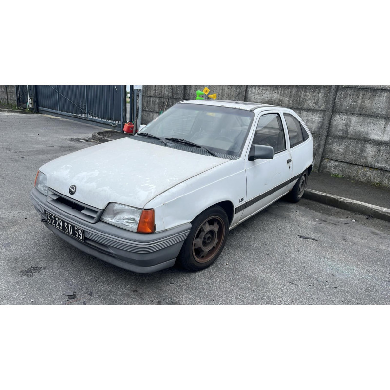Pare choc avant OPEL KADETT E Photo n°8