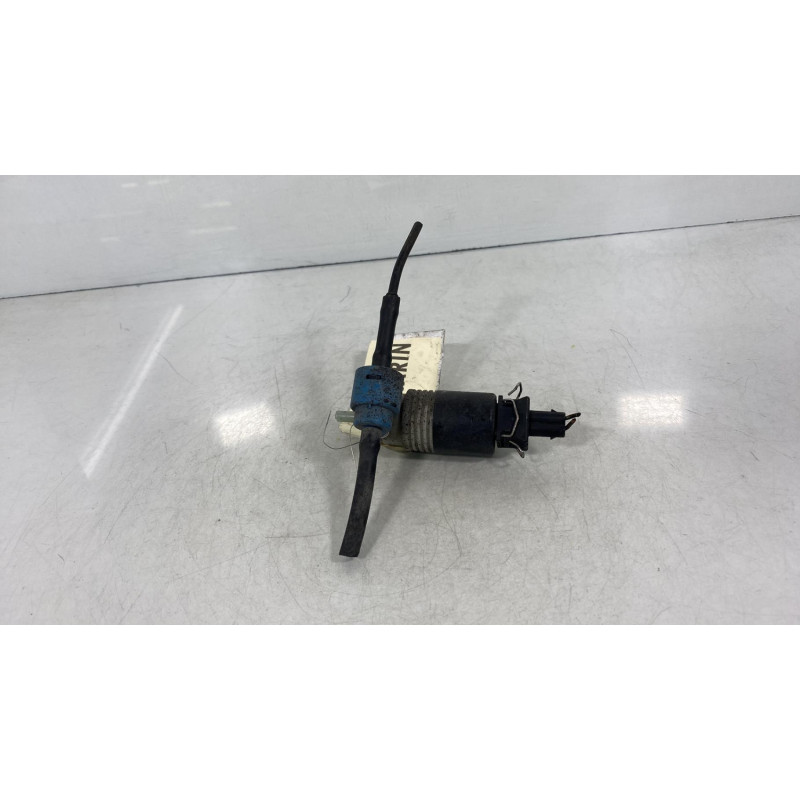 Pompe lave glace avant VOLKSWAGEN GOLF 3 Photo n°3