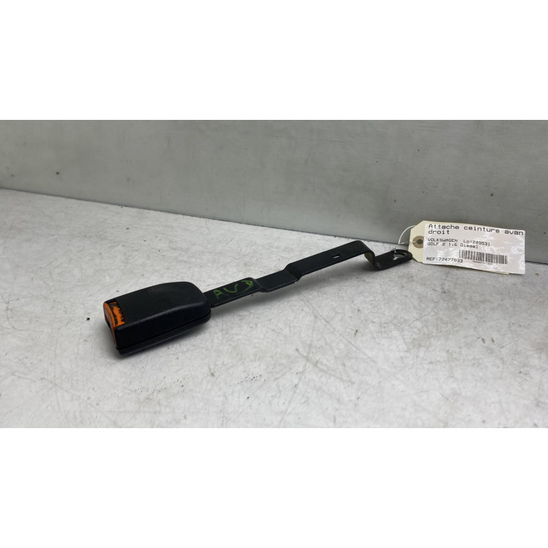 Attache ceinture avant droit VOLKSWAGEN GOLF 2 Photo n°4