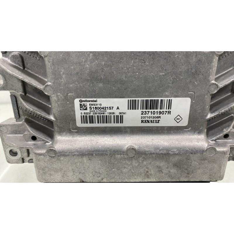Calculateur moteur RENAULT CLIO 3 Photo n°1