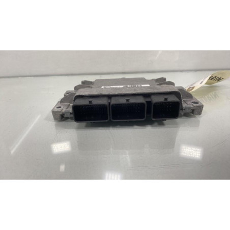 Calculateur moteur RENAULT CLIO 3