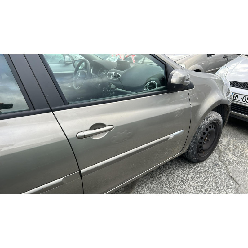 Calculateur moteur RENAULT CLIO 3 Photo n°9